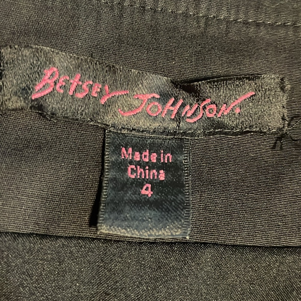 Betsey Johnson Black Ruffle Skirt Size 4 - Picture 4 of 6